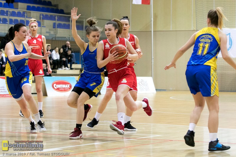 Contimax MOSiR Bochnia – La-Basket Piekary Śląskie 69:68 / II liga kobiet
