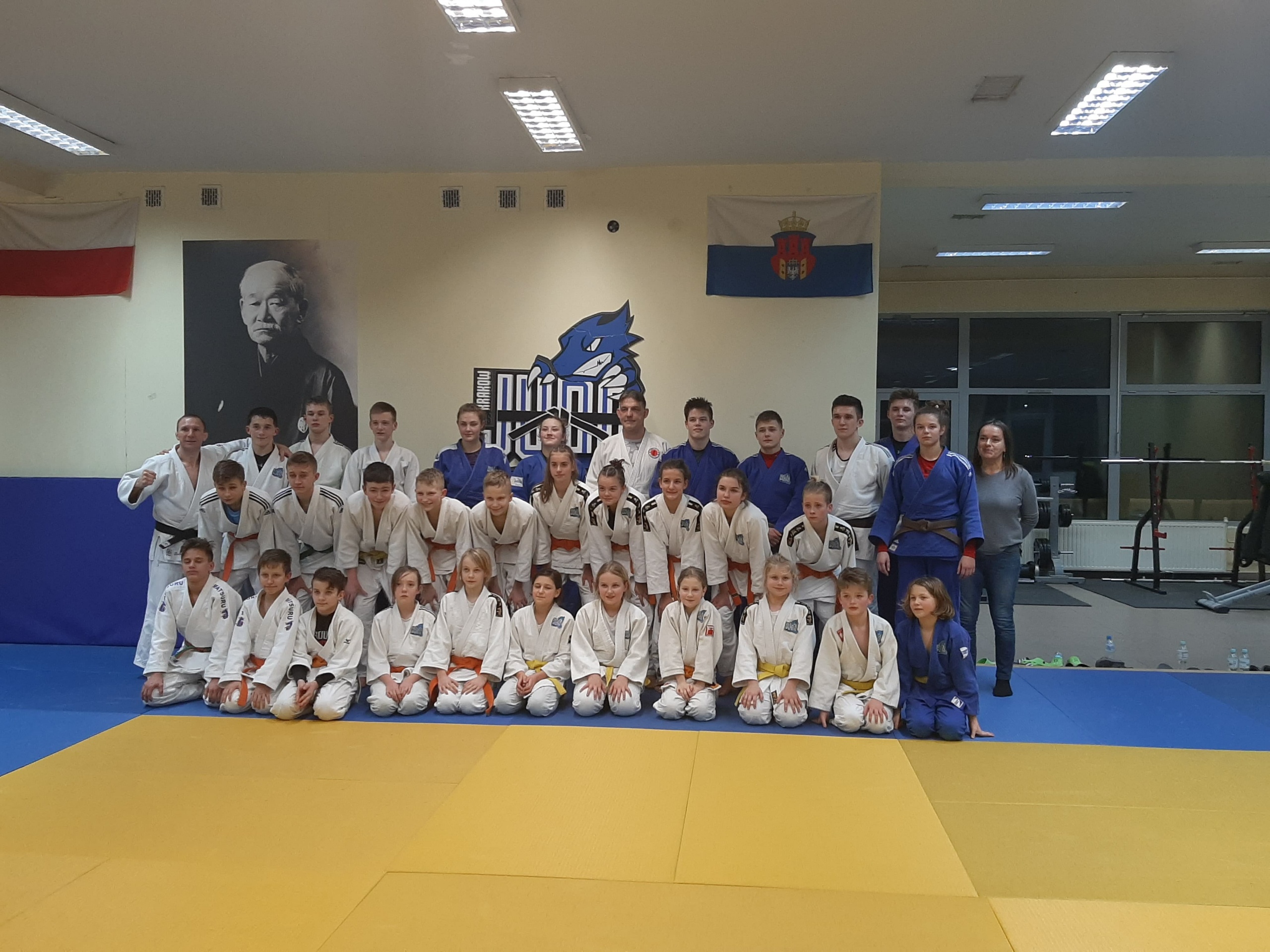 Drugi tydzień ferii rozpoczęliśmy ćwicząc z Mistrzami Judo!