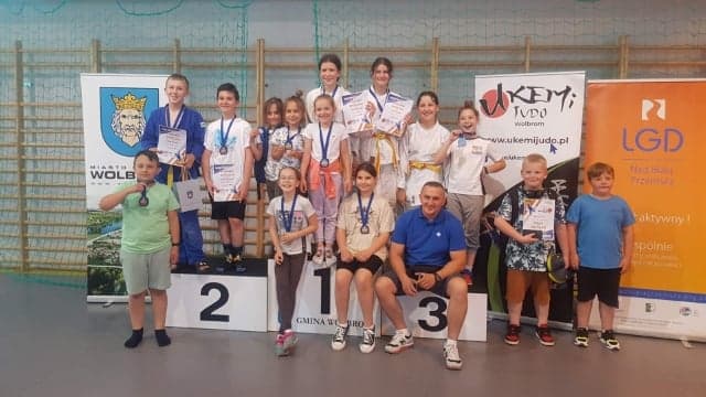 II miejsce MOSiR Bochnia na III Otwartych Mistrzostwach Miasta Wolbrom w Judo Dzieci!