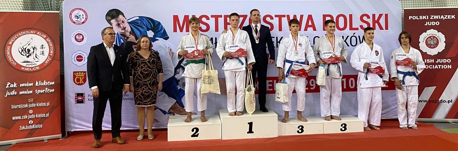 Szymon-Mierzwinski-2-miejsce-MP-Mlodzikow-w-Judo-Kielce-10.2022-