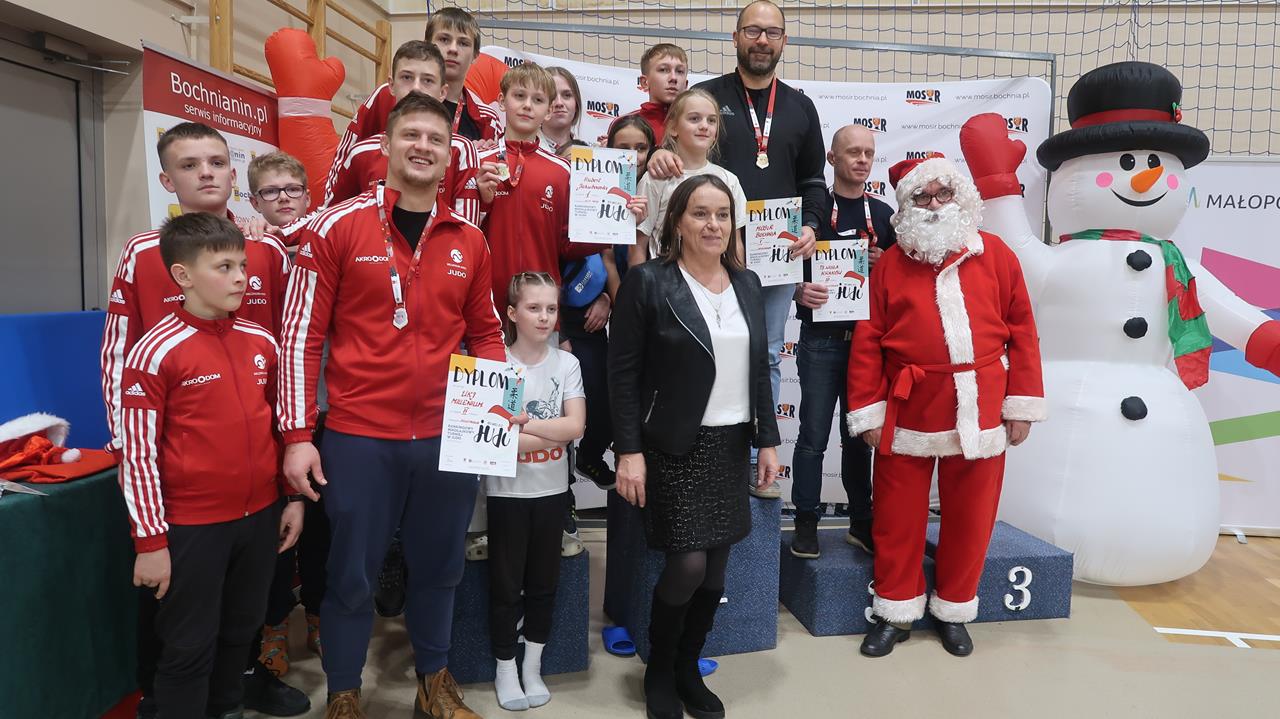 MOSiR Bochnia drużynowym zwycięzcą Mikołajkowego Turnieju Judo Bochnia 2023!